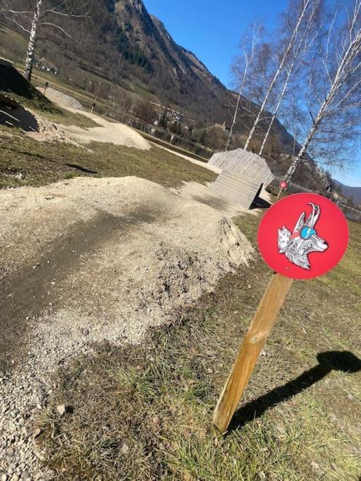 Charmant T4 Duplex Vue Montagne Loudenvielle Dış mekan fotoğraf