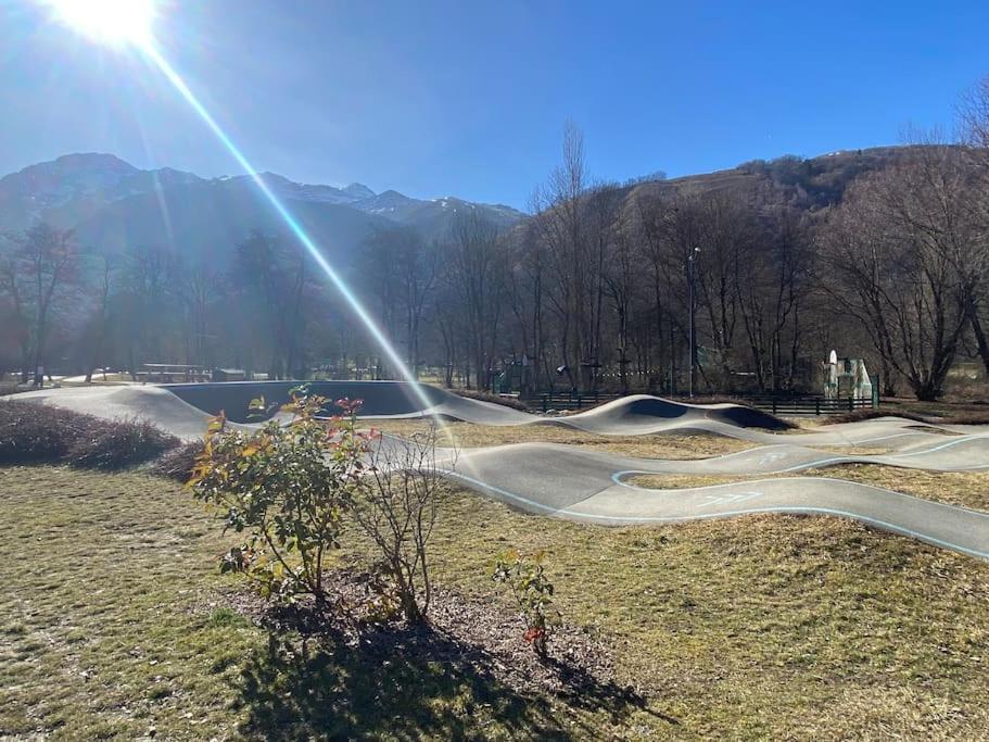 Charmant T4 Duplex Vue Montagne Loudenvielle Dış mekan fotoğraf
